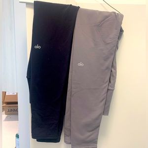 Alo Yoga High-waist Airbrush Leggings in Black and Purple Dusk, size L